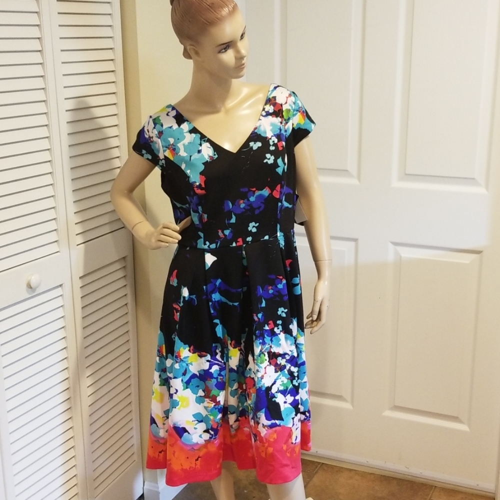Sangria Pleated Printed Floral Dress Sz 12